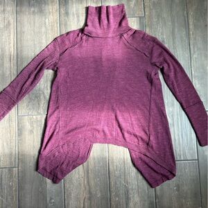 Free People Split open Back Turtle Neck Top Pullover Top Purple Blue Ivory